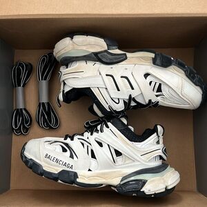 Balenciaga Track Sneakers in White & Black +Extra Shoe Laces Size 34, in Box